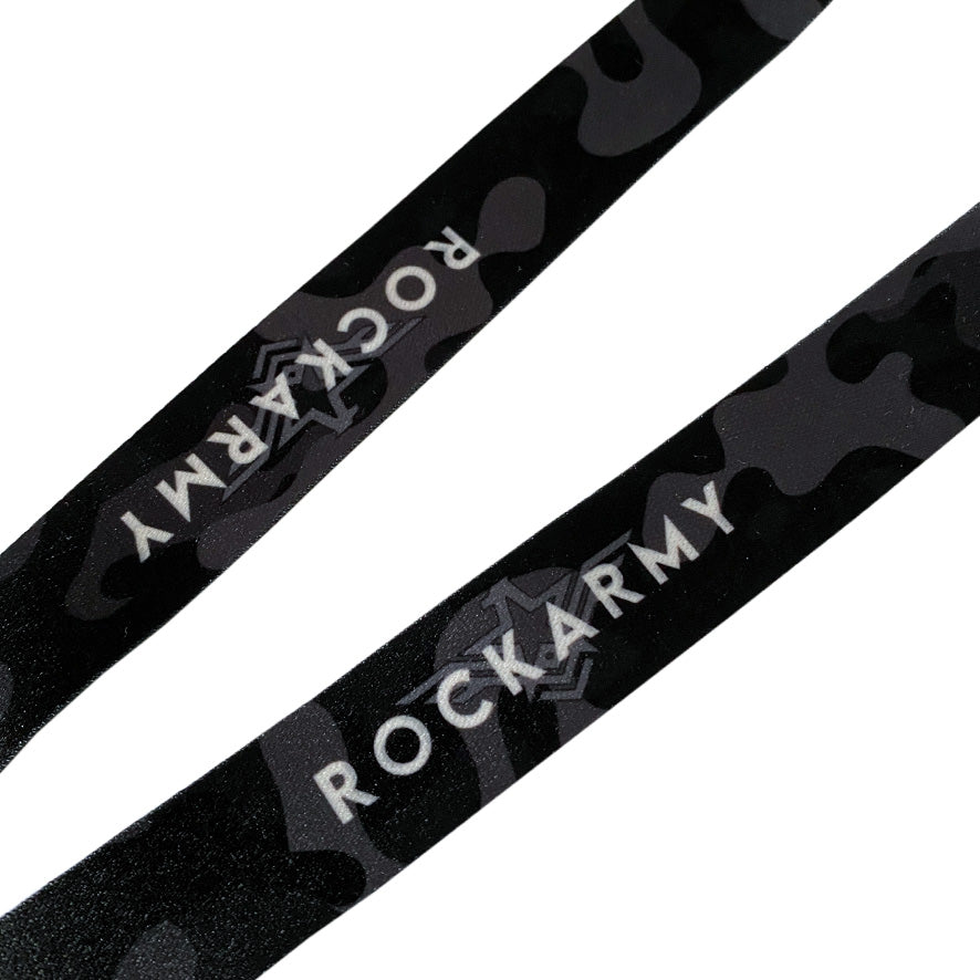Lanyard printed in 4/4 colors on both sides (20mm width)